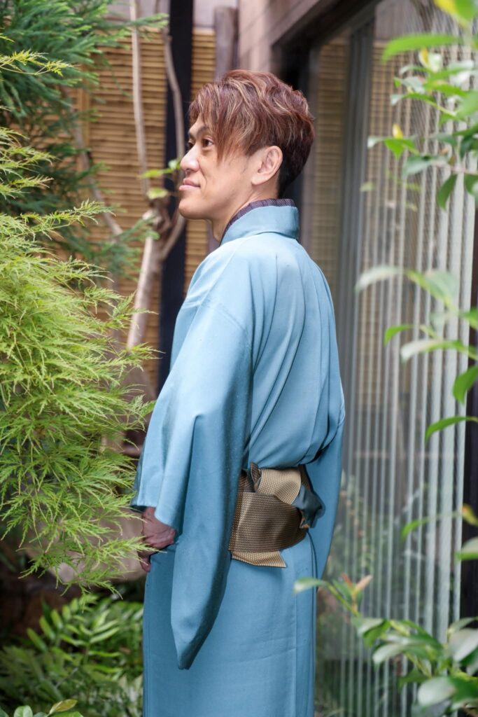 「締め付けがないのに崩れない」藤本大士さんの着物体験
